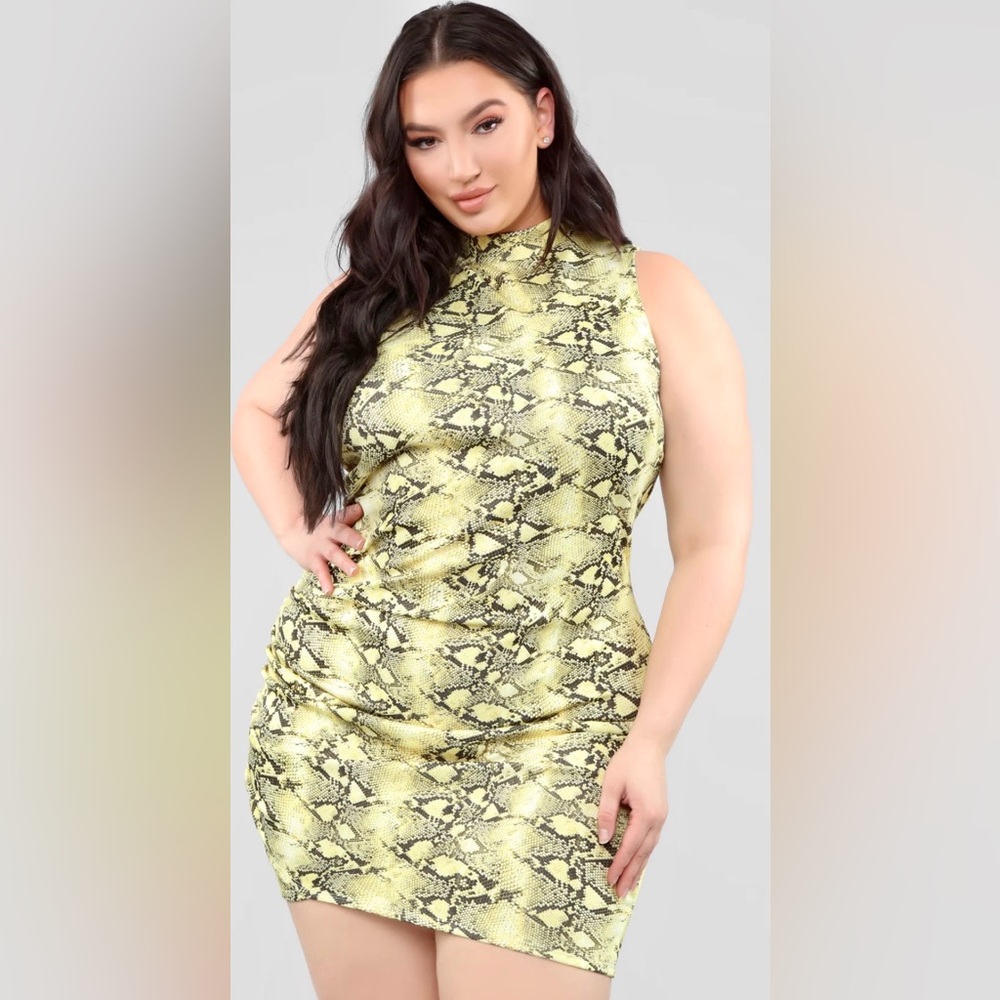 Fashion Nova So Snakey Mini Ruched Print Sleeveless Dress (BRAND NEW)